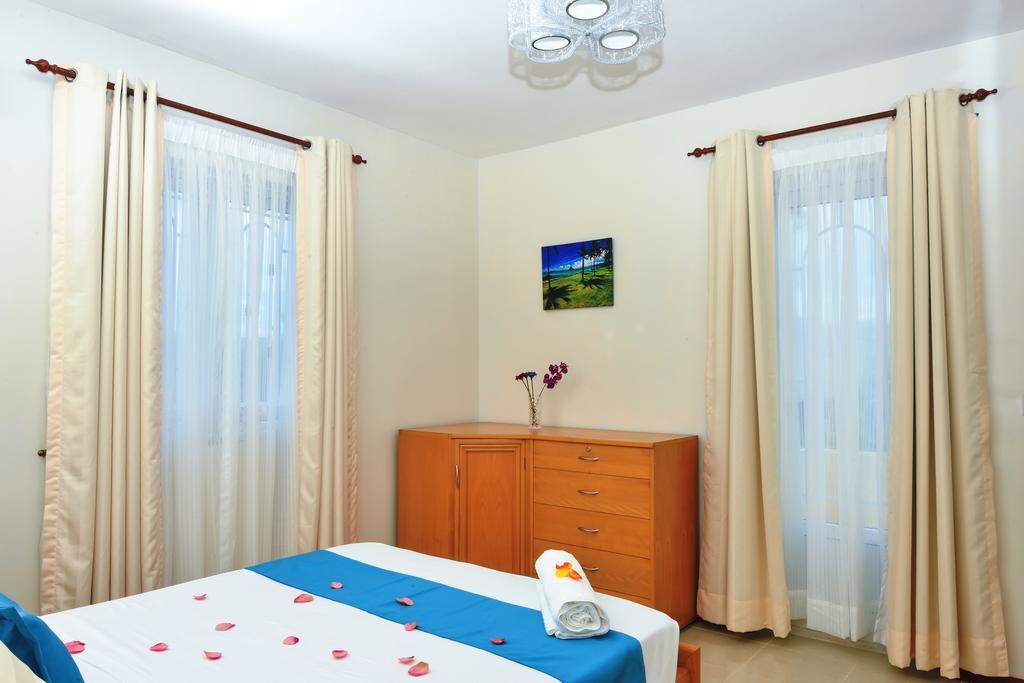 Sunset Villa Flic en Flac Exterior photo